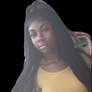 Meet your Posher, Krystal